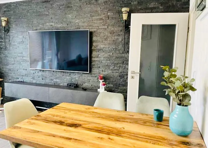 Ernesto Laatzen Apartment